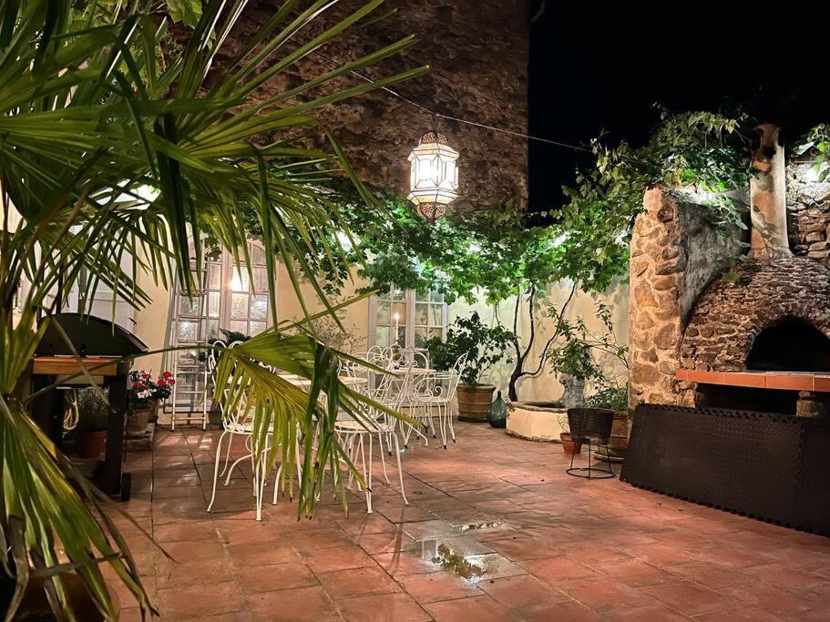 La Maison De Mama C: Charming French Village Home Sainte-Colombe-sur-lʼHers 외부 사진